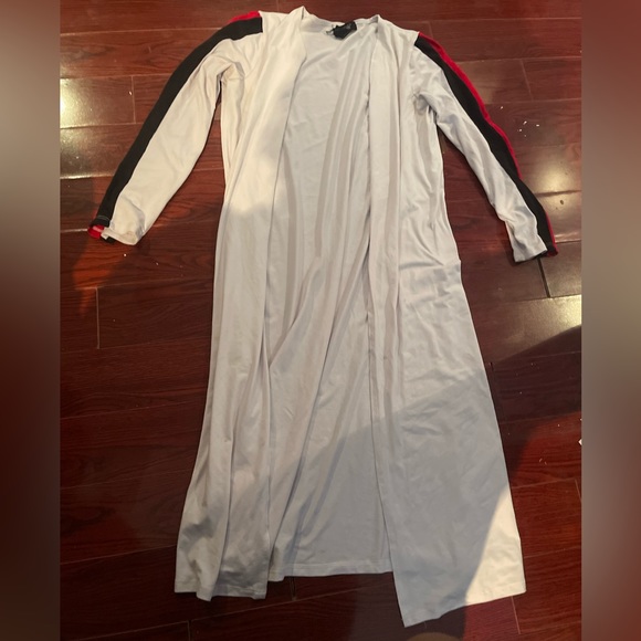 Cute Cardigan - Picture 2 of 2